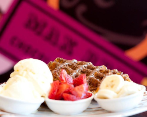 Titti-frutti waffle – warm Belgian waffle, melted chocolate, ice cream,  strawberries and banana. 